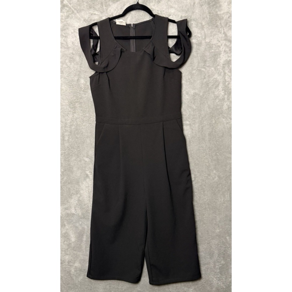 DRA Los Angeles Flutter Sleeve Cut out Slit Black Jumpsuit Small  Wide Leg Capri